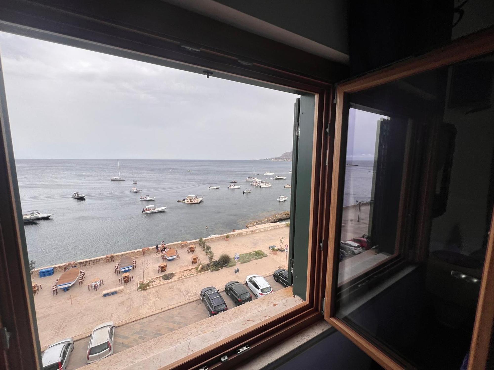 Апартаменты Attico Vista Mare Трапани Экстерьер фото